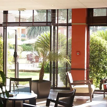 Hotel Les Jardins De