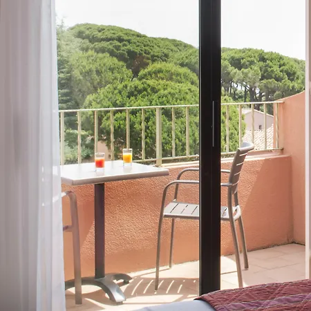 Hotel Les Jardins De