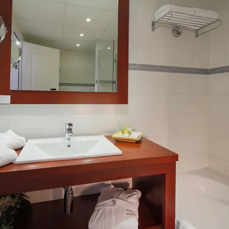 Hotel Les Jardins De 3*