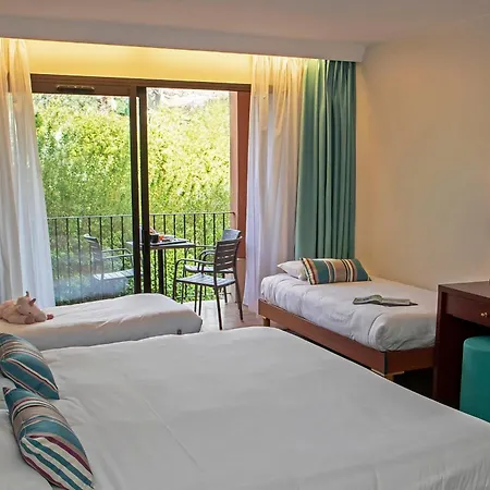 Les Jardins De 3* Sainte-Maxime