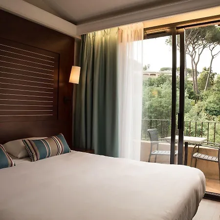 Otel Les Jardins De 3*