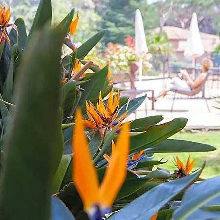 Les Jardins De Szálloda