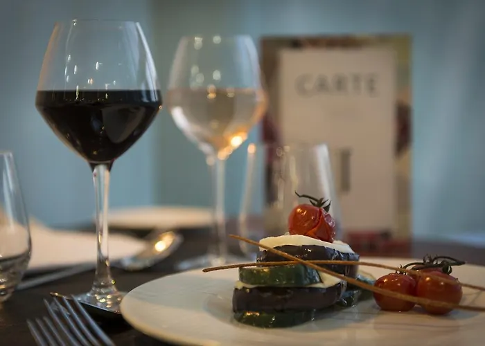 فندق Les Jardins De سانت ماكسيم